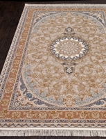 Иранский прямоугольный ковер Farsi 1200 G129 cream производства фабрики MASHAD ARDEHAL CARPET CO Иран. Высота ворса 8 мм, материал ворса Акрил, плотность 3600 000 точек/м2, вес 3200 гр/м2.